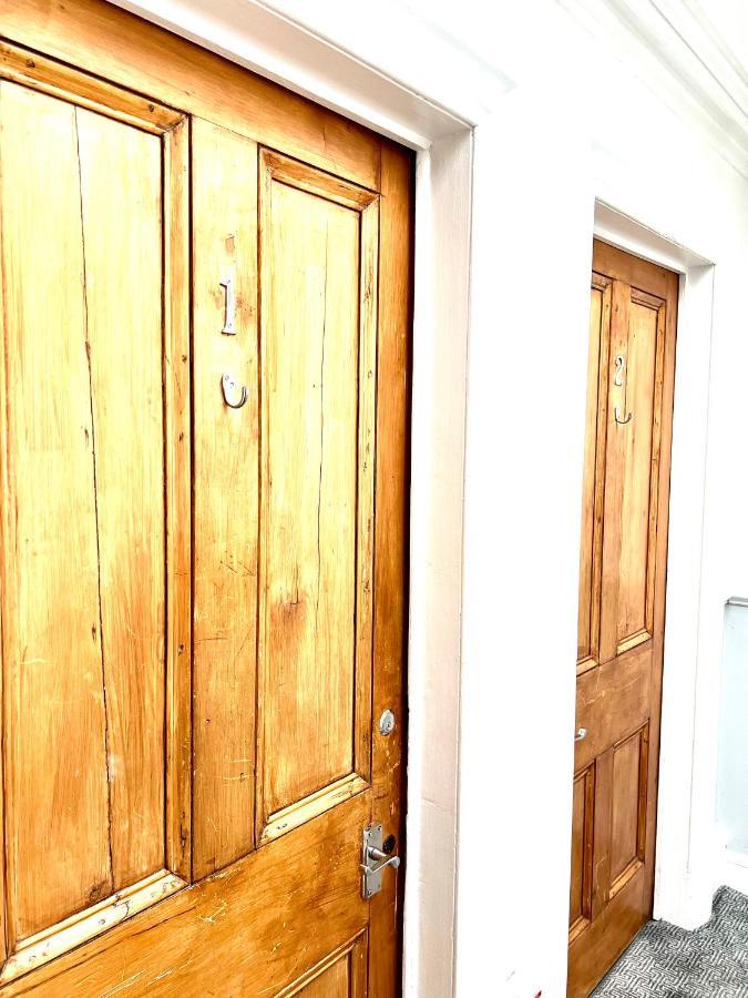 Bythesea Guest House 艾尔 外观 照片