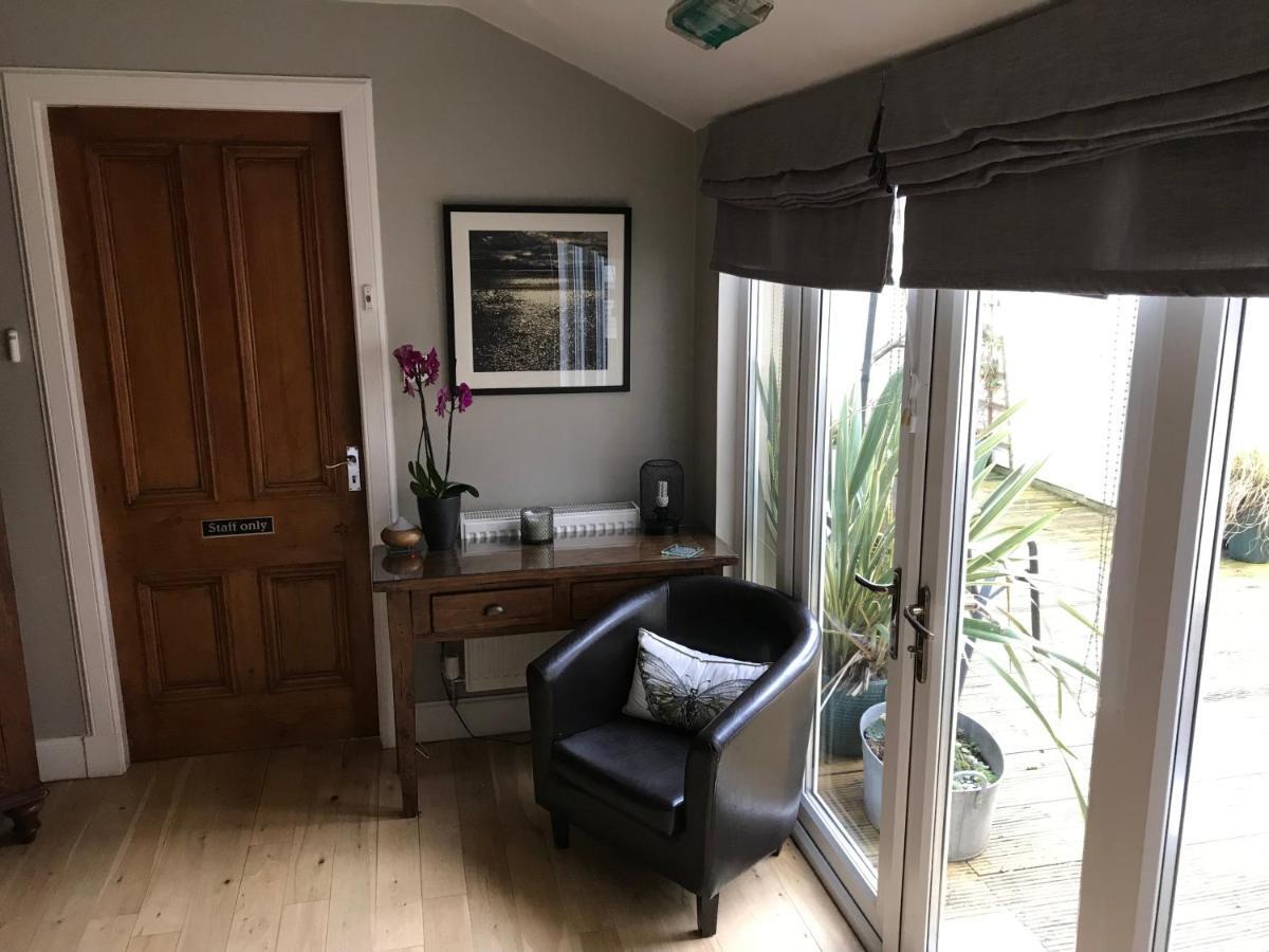 Bythesea Guest House 艾尔 外观 照片